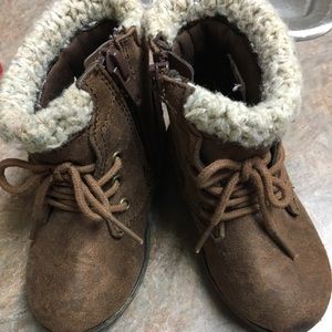 Baby girl zipper boots size 6 brown